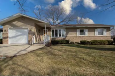 905  Sand St, Watertown, WI 53098 - Photo 1
