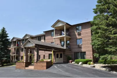 530 N Silverbrook Dr, West Bend, WI 53090 - Photo 1