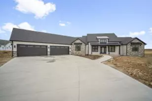 821 Tyler Wy, Richfield, WI 53017 - Photo 1