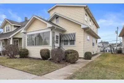 1423  West Lawn Ave, Racine, WI 53405 - Photo 1