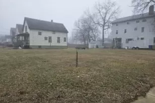 6404 11th Ave, Kenosha, WI 53143 - Photo 1