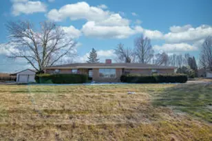 2625 4 1/2 Mile Rd, Racine, WI 53403 - Photo 1