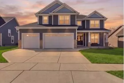 520  Edgewater Dr, West Bend, WI 53095 - Photo 1