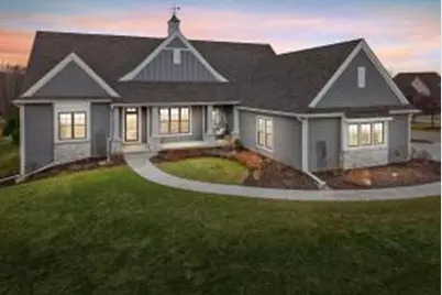 W248N2151  Kettle Cove Ct, Pewaukee, WI 53072 - Photo 1