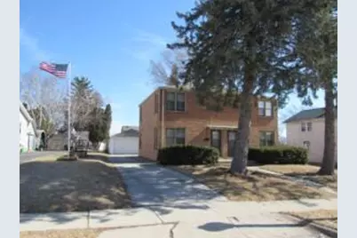 202  Oak St #204, Sheboygan Falls, WI 53085 - Photo 1