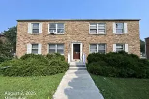 4718 N Sherman Blvd, Milwaukee, WI 53209 - Photo 1