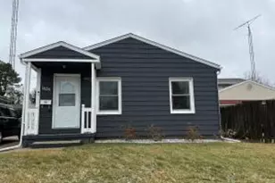 1424 Oregon St, Racine, WI 53405 - Photo 1