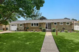 2248 Sisson Dr, La Crosse, WI 54601 - Photo 1