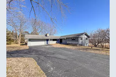 W270N198  Arrowhead Trl, Pewaukee, WI 53188 - Photo 1