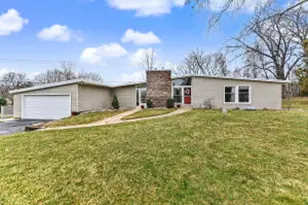 17835 Maple Tree Ln, Brookfield, WI 53045 - Photo 1