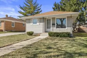 1924 Jupiter Ave, Racine, WI 53404 - Photo 1