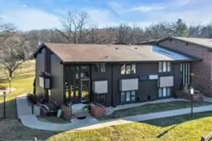 80 Lausanne Ct, Geneva, WI 53147 - Photo 1
