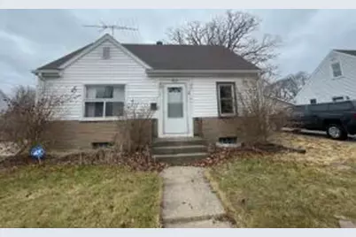 2214 S 17th St, Sheboygan, WI 53081 - Photo 1