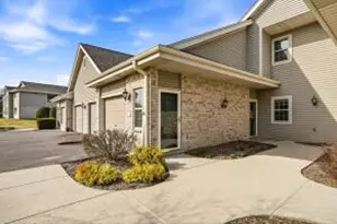 18520 Emerald Cir, Brookfield, WI 53045 - Photo 1