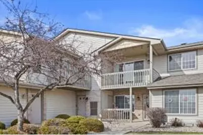 10110  74th St, Kenosha, WI 53142 - Photo 1