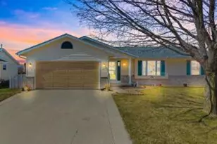 804 Fieldstone Way, Watertown, WI 53094 - Photo 1