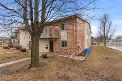 W168N11519  El Camino Dr, Germantown, WI 53022 - Photo 1