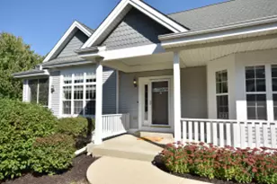 N59W17764 Meadow Ct, Menomonee Falls, WI 53051 - Photo 1