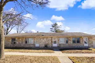 2276 N 94th St, Wauwatosa, WI 53226 - Photo 1