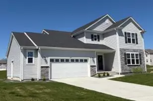 1870 Nottingham Dr, Racine, WI 53182 - Photo 1