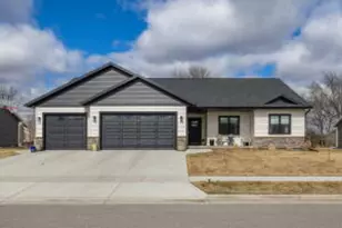 1909 Arches Dr, Holmen, WI 54636 - Photo 1