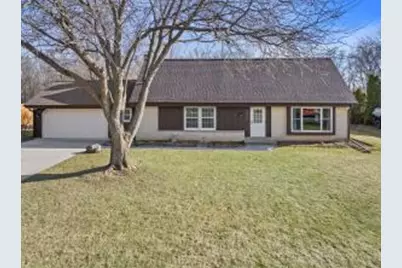 10235 W Cascade Dr, Franklin, WI 53132 - Photo 1