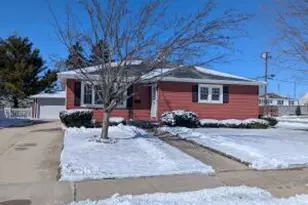 5302 46th Ave, Kenosha, WI 53144 - Photo 1