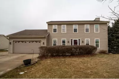 303  Hawthorne Dr, Eagle, WI 53119 - Photo 1