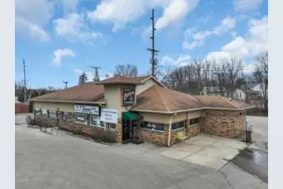 131  Wells St, Lake Geneva, WI 53147 - Photo 1