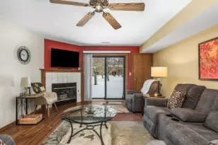 358 Park Hill Dr, Pewaukee, WI 53072 - Photo 1