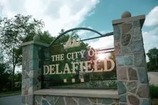 938 Park Wy, Delafield, WI 53018 - Photo 1