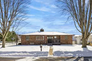 3336 Fairchild St, La Crosse, WI 54601 - Photo 1