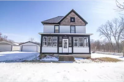 419  Hamilton Pl, Horicon, WI 53032 - Photo 1