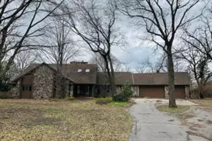 S37W32055 Kamps Ct, Genesee, WI 53189 - Photo 1