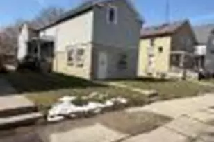 1814 Center St, Racine, WI 53403 - Photo 1