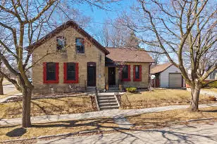 1144 S 25th St, Manitowoc, WI 54220 - Photo 1