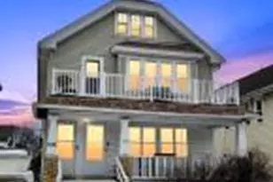 1154 N 46th St, Milwaukee, WI 53208 - Photo 1