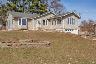 749 Domke St, Onalaska, WI 54650 - Photo 1