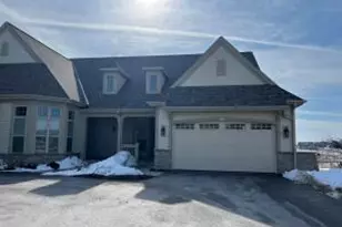 1523 Sandhill Blvd, Hartland, WI 53029 - Photo 1