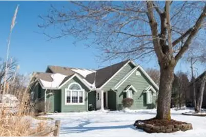 N29W22090  Kathryn Ct, Pewaukee, WI 53186 - Photo 1