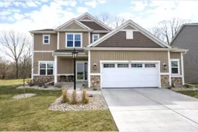 532  Wild Oak Rd, Hartland, WI 53029 - Photo 1