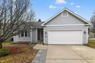 1214 Dayflower Dr, Madison, WI 53719 - Photo 1