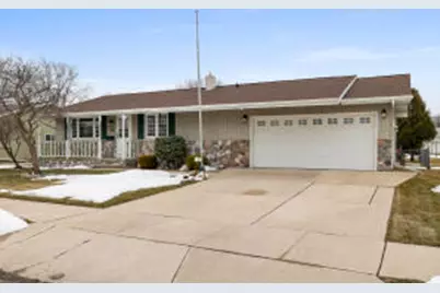 1702 S 25th St, Manitowoc, WI 54220 - Photo 1