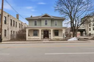 723 Clinton St, Waukesha, WI 53186 - Photo 1