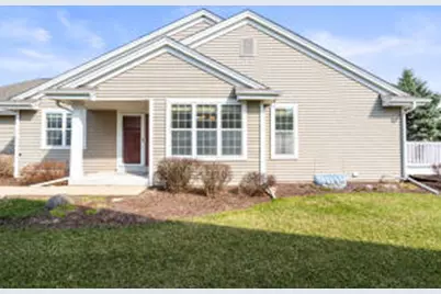 617  Hickory Hollow Rd, Racine, WI 53185 - Photo 1