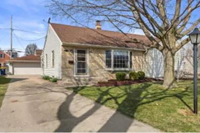 2459 S 82nd St, West Allis, WI 53219 - Photo 1