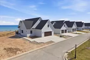 1082 Seanma Wynd, Port Washington, WI 53074 - Photo 1