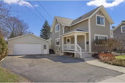 140  Randolph St, Burlington, WI 53105 - Photo 1