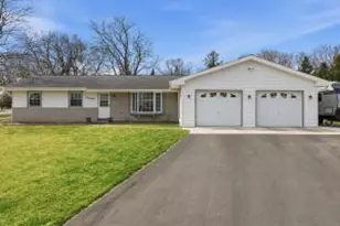 N95W19929 Marson Ct, Menomonee Falls, WI 53051 - Photo 1
