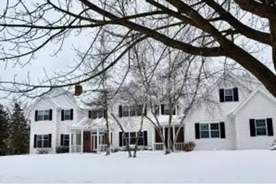 N29W5048  Landmark Dr, Cedarburg, WI 53012 - Photo 1